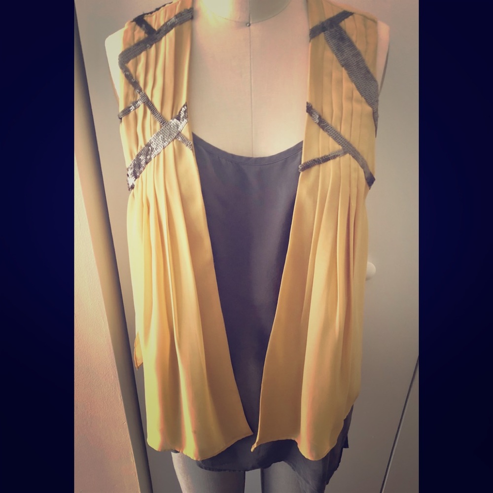 Club Monaco vest